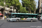 Bus 8676 (CP-821-NA) sur la ligne 84 (RATP) à Saint-Augustin (Paris)