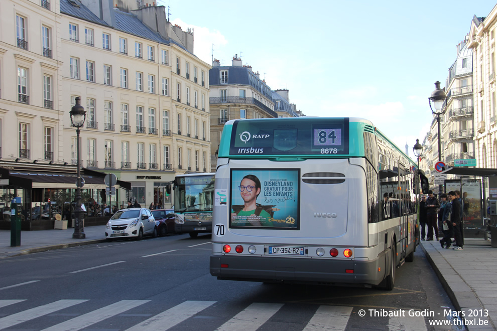 Bus 8678 (CP-354-RZ) sur la ligne 84 (RATP) à Panthéon (Paris)