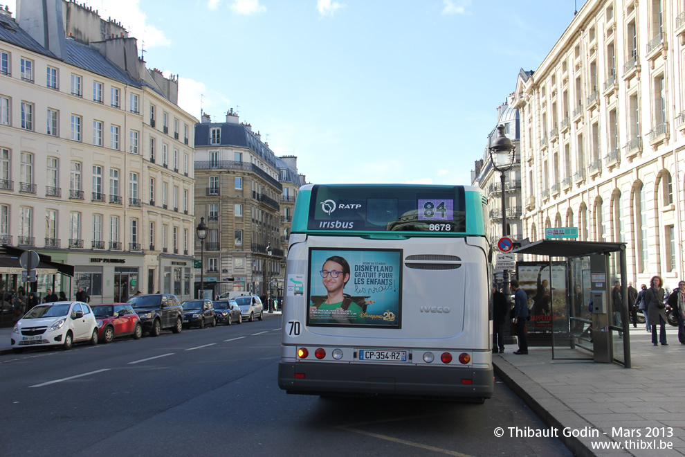 Bus 8678 (CP-354-RZ) sur la ligne 84 (RATP) à Panthéon (Paris)