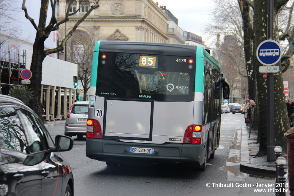 Bus 4176 (ER-520-QY) sur la ligne 85 (RATP) à Châtelet (Paris)