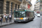 Bus 8482 (107 QJH 75) sur la ligne 85 (RATP) à Richelieu - Drouot (Paris)