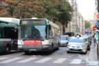 Bus 8491 (902 QJR 75) sur la ligne 85 (RATP) à Jules Joffrin (Paris)