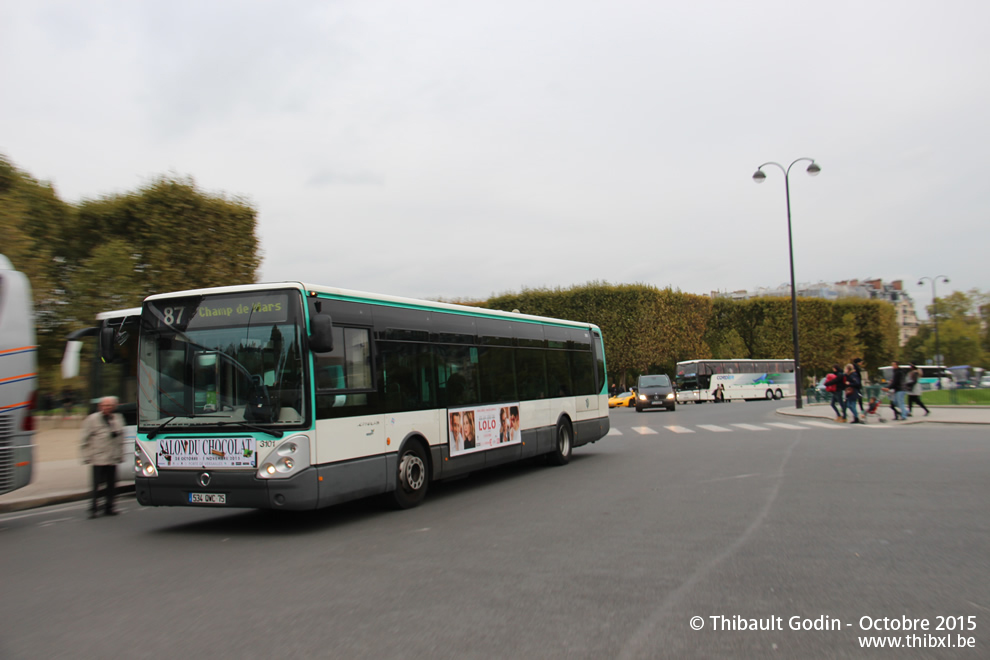 Bus 3101 (534 QWC 75) sur la ligne 87 (RATP) à Champ de Mars (Paris)