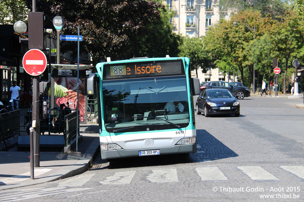 Bus 6618 (CE-203-QP) sur la ligne 88 (RATP) à Denfert-Rochereau (Paris)