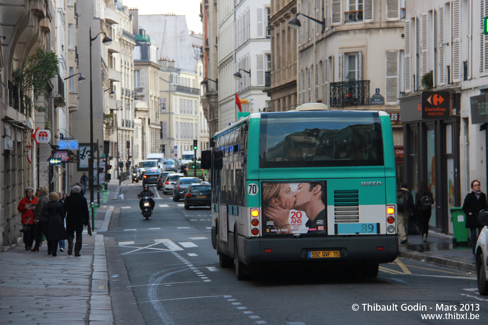 Bus 3073 (592 QVF 75) sur la ligne 89 (RATP) à Rennes (Paris)