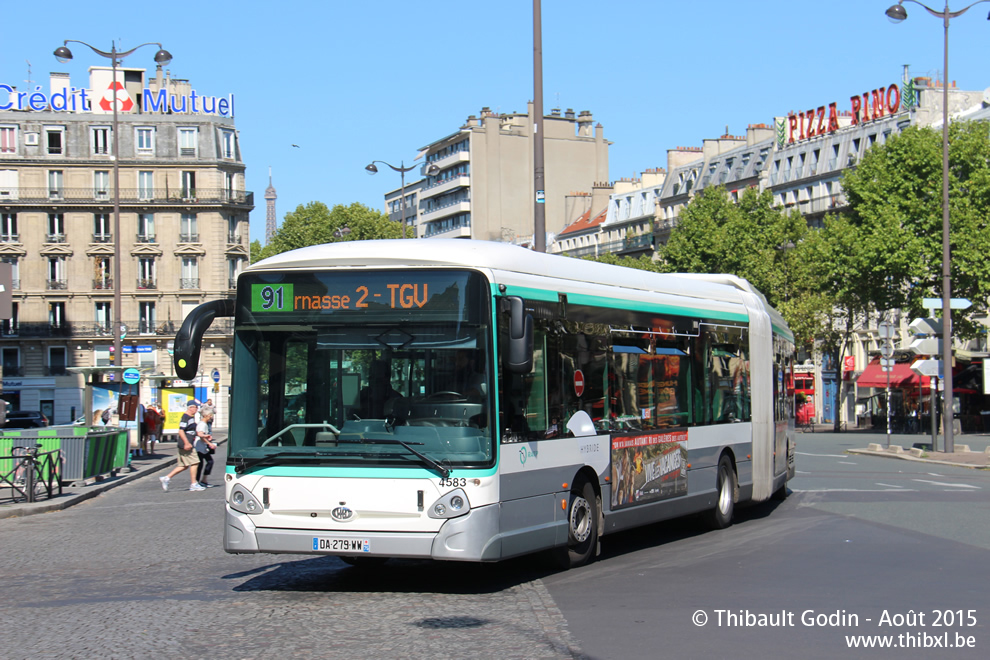 Bus 4583 (DA-279-WW) sur la ligne 91 (RATP) à Montparnasse - Bienvenüe (Paris)
