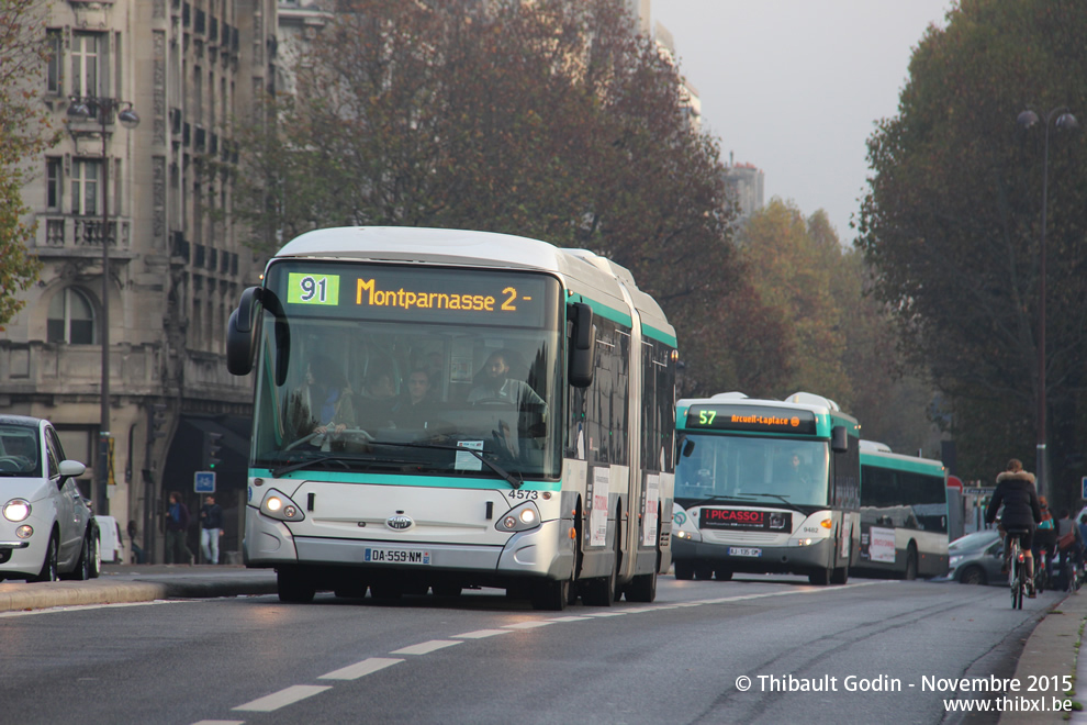 Bus 4573 (DA-559-NM) sur la ligne 91 (RATP) à Quai de la Rapée (Paris)