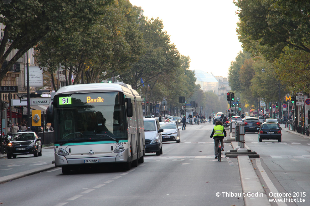 Bus 4573 (DA-559-NM) sur la ligne 91 (RATP) à Vavin (Paris)
