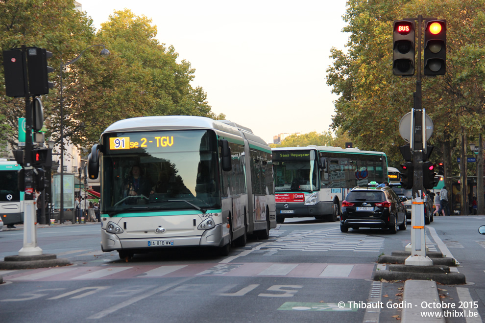 Bus 4584 (DA-816-WW) sur la ligne 91 (RATP) à Port-Royal (Paris)