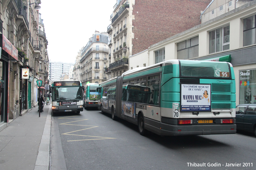 Bus 1623 sur la ligne 95 (RATP) à Ordener (Paris)