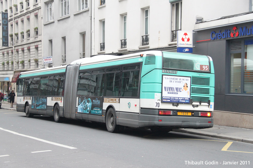 Bus 1639 sur la ligne 95 (RATP) à Ordener (Paris)