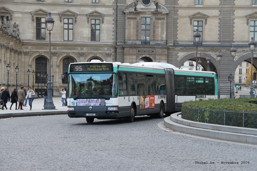 Bus 1618 sur la ligne 95 (RATP) à Musée du Louvre (Paris)