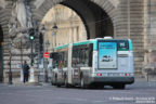 Bus 1658 (CY-192-HL) sur la ligne 95 (RATP) à Pont du Carrousel (Paris)