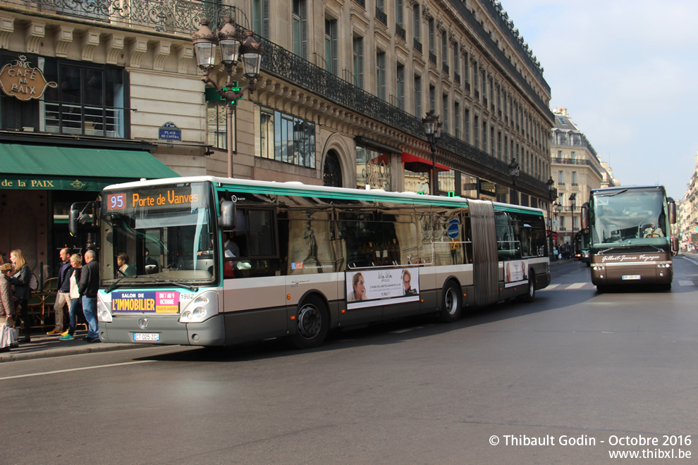 Bus 1982 (CT-025-ZC) sur la ligne 95 (RATP) à Opéra (Paris)