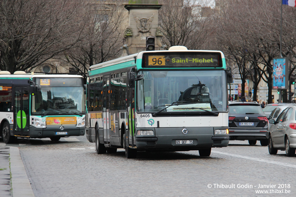 Bus 8405 (69 QEF 75) sur la ligne 96 (RATP) à Châtelet (Paris)