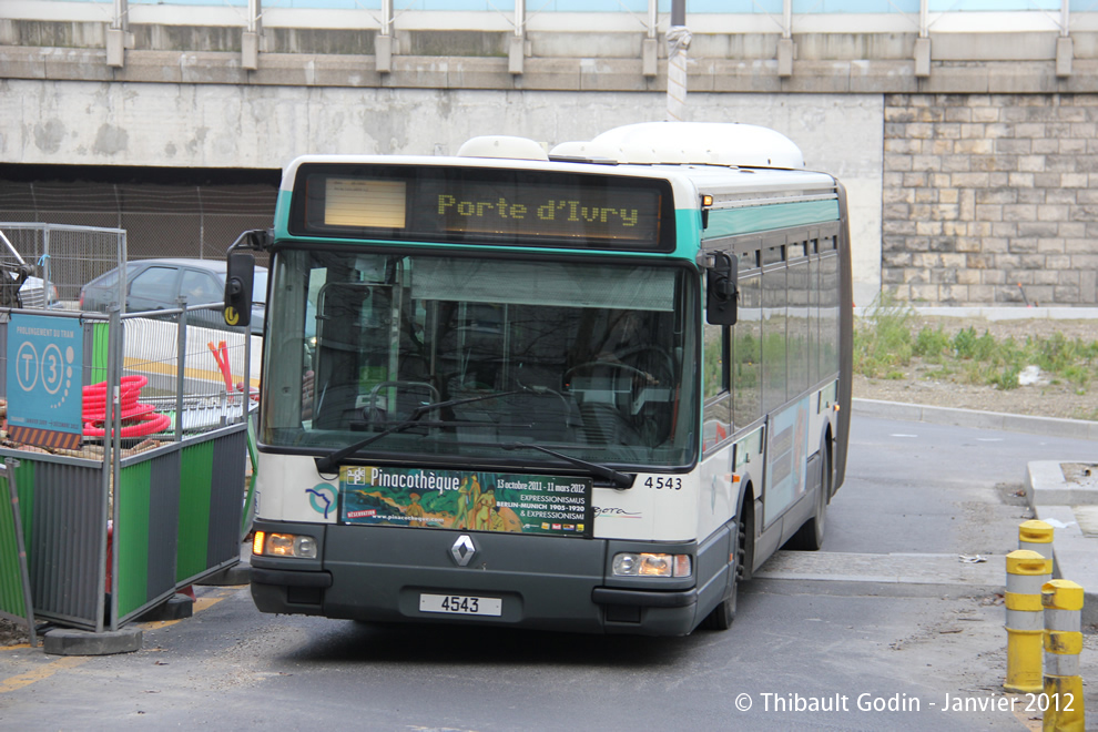 Bus 4543 sur la ligne 98 (PC2 - RATP) à Porte de Pantin (Paris)