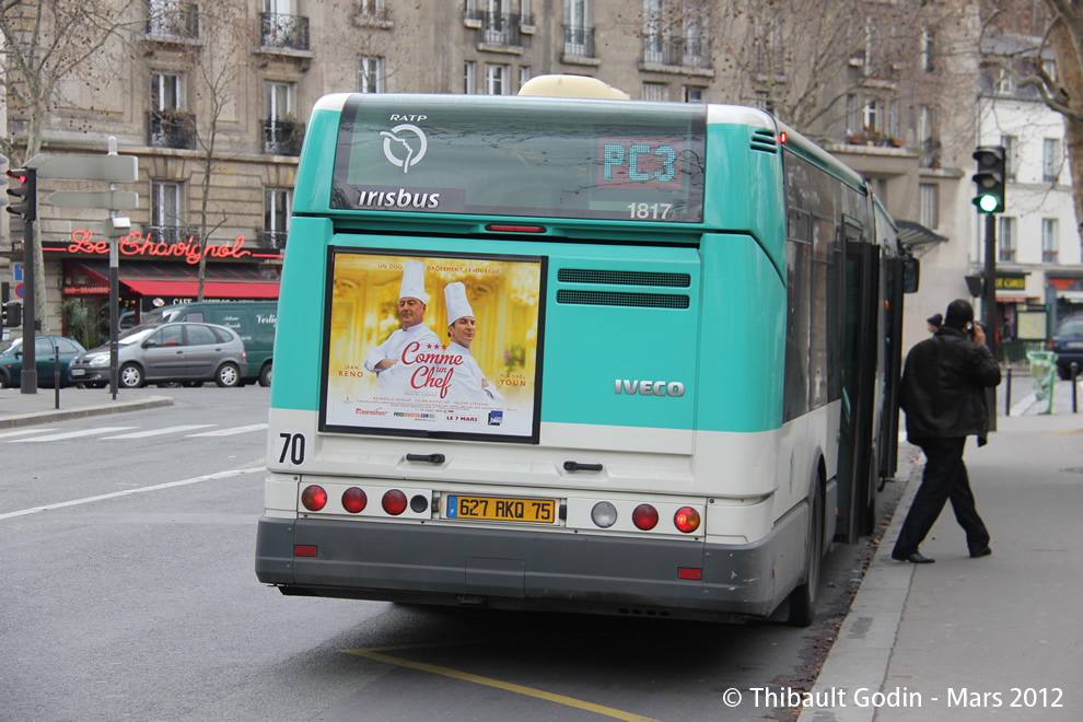 Bus 1817 (627 RKQ 75) sur la ligne 99 (PC3 - RATP) à Porte de Champerret (Paris)