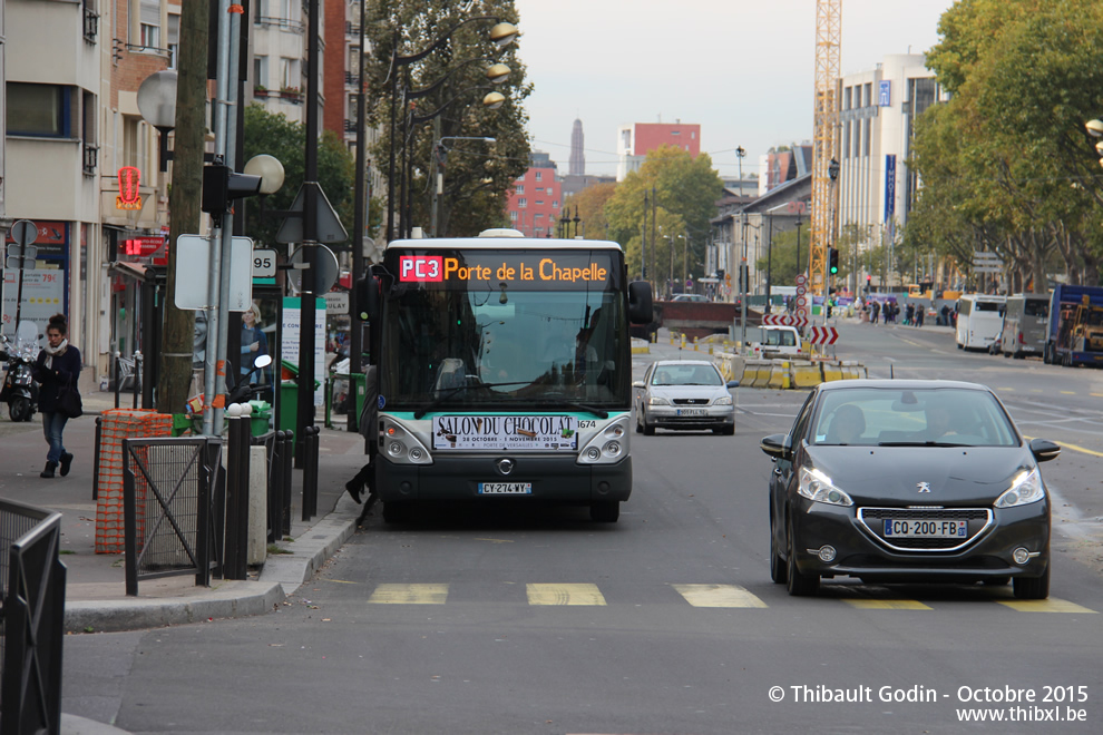 Bus 1674 (CY-274-WY) sur la ligne 99 (PC3 - RATP) à Porte Pouchet (Paris)