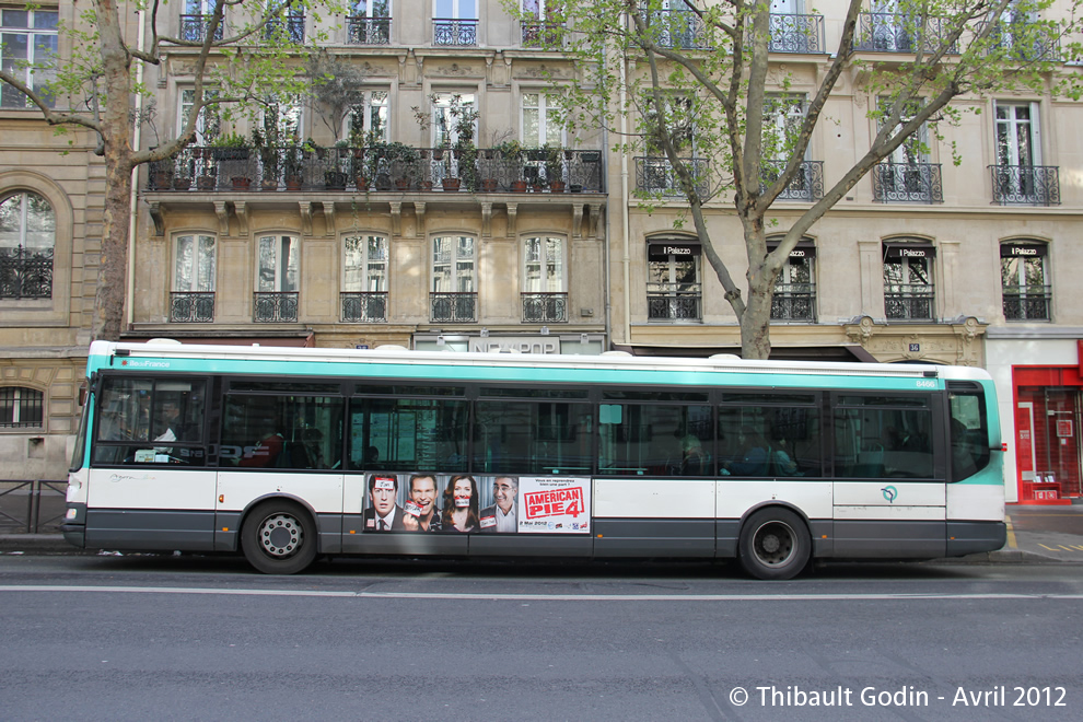 Bus 8466 (913 QGC 75) sur la ligne 47 (RATP) à Cluny – La Sorbonne (Paris)