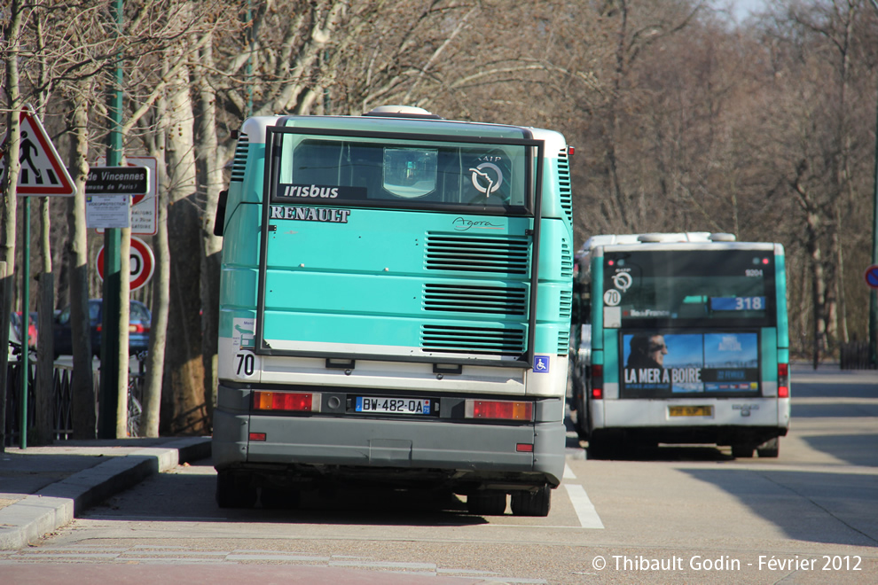 Bus 7367 (BW-482-QA) sur la ligne 56 (RATP) à Château de Vincennes (Paris)