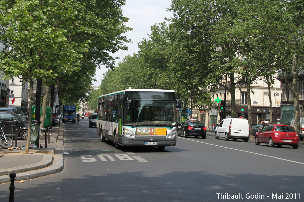 Bus 3648 (AE-101-ZA) sur la ligne 20 (RATP) à Chemin Vert (Paris)