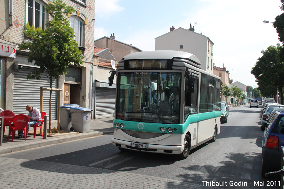 Bus 738 (638 QVF 75) aux Lilas