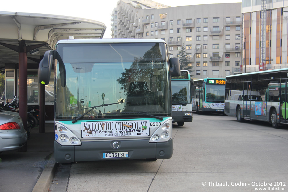 Bus 8563 (CC-761-SL) sur la ligne 169 (RATP) à Boulogne-Billancourt
