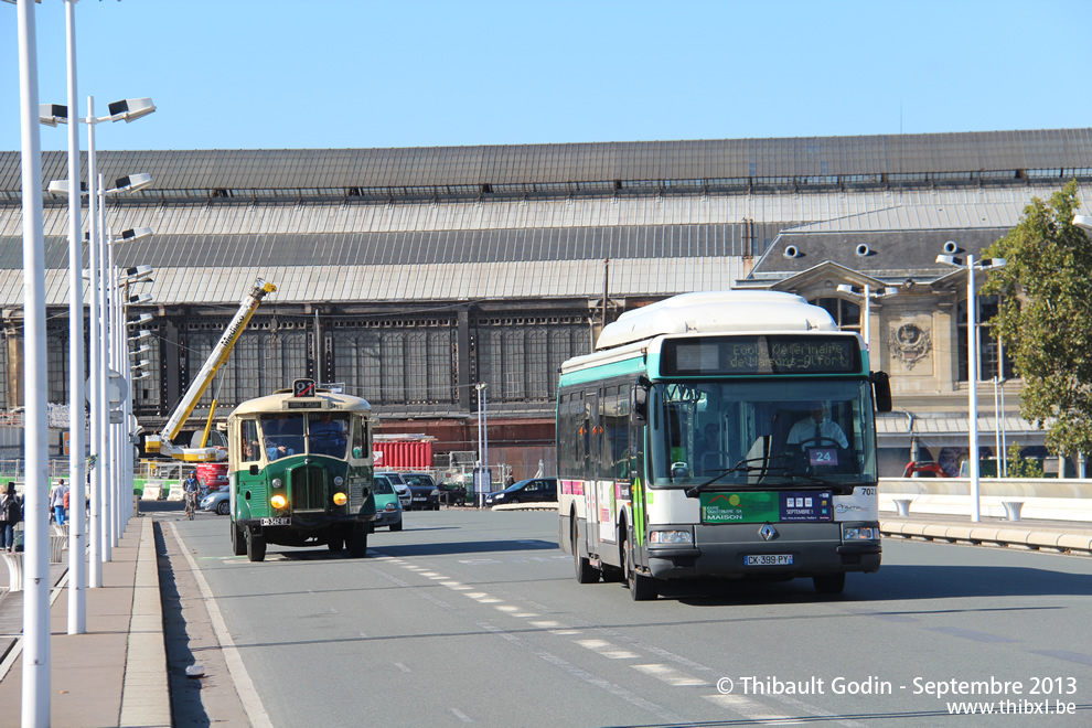 Bus 3420 (CD-342-BY) sur le Pont Charles de Gaulle (Paris)