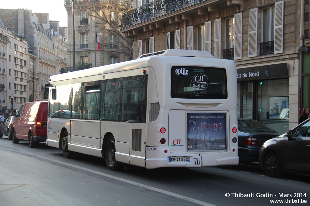 Bus 089081 (CB-410-LG) sur la navette Pereire-Pont Cardinet (Transilien) à Malesherbes (Paris)