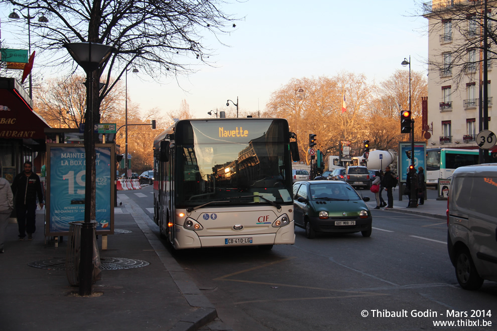 Bus 089081 (CB-410-LG) sur la navette Pereire-Pont Cardinet (Transilien) à Pont Cardinet (Paris)