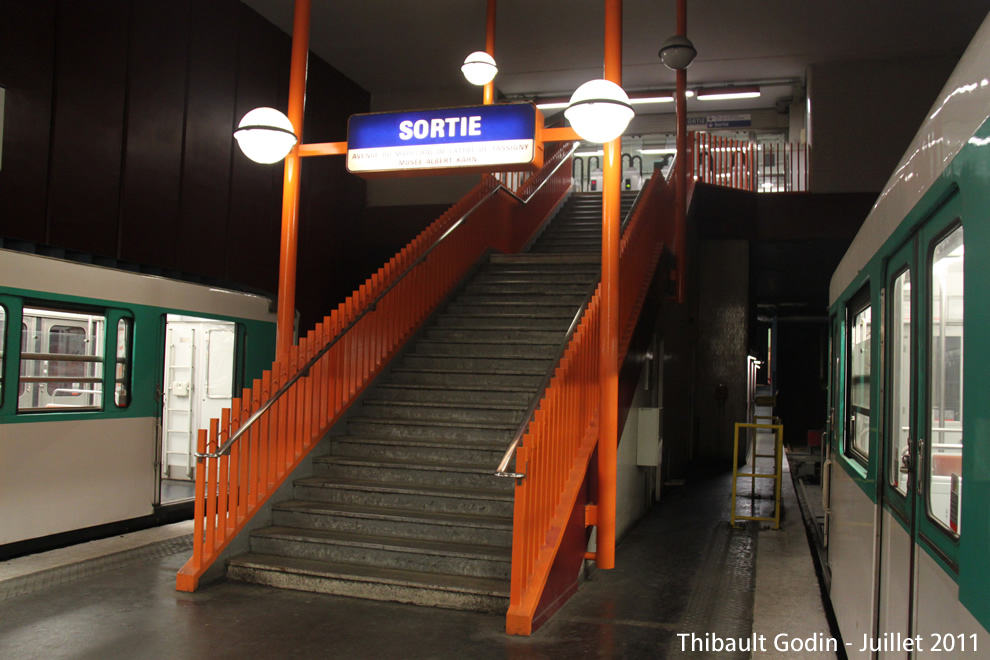 Station Boulogne Pont de Saint-Cloud sur la ligne 10 (RATP) à Boulogne-Billancourt