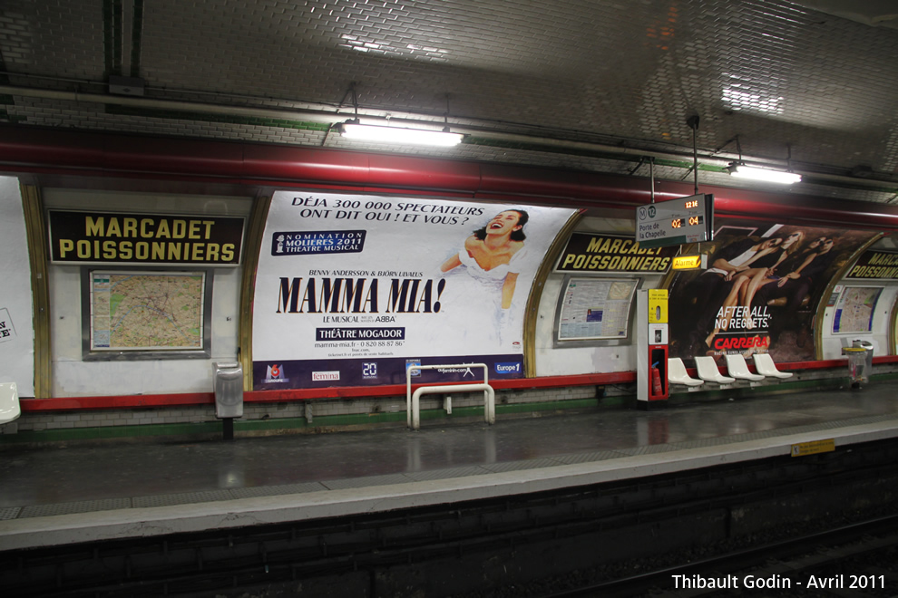 Station Marcadet - Poissonniers sur la ligne 12 (RATP) à Paris