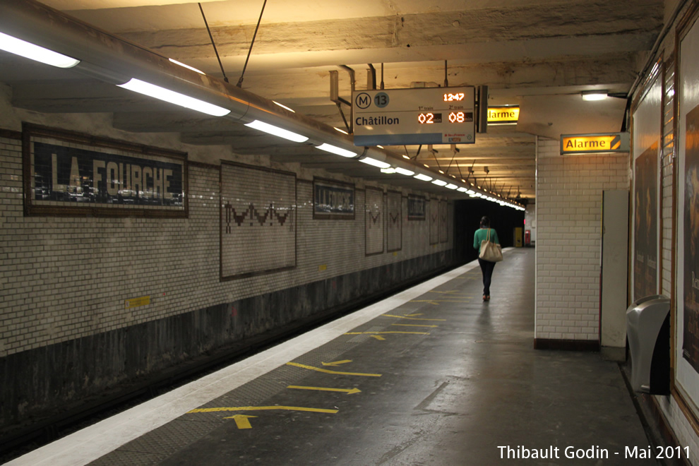 Station La Fourche sur la ligne 13 (RATP) à Paris