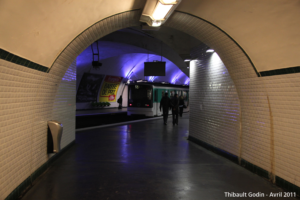 Station Gambetta sur la ligne 3 (RATP) à Paris