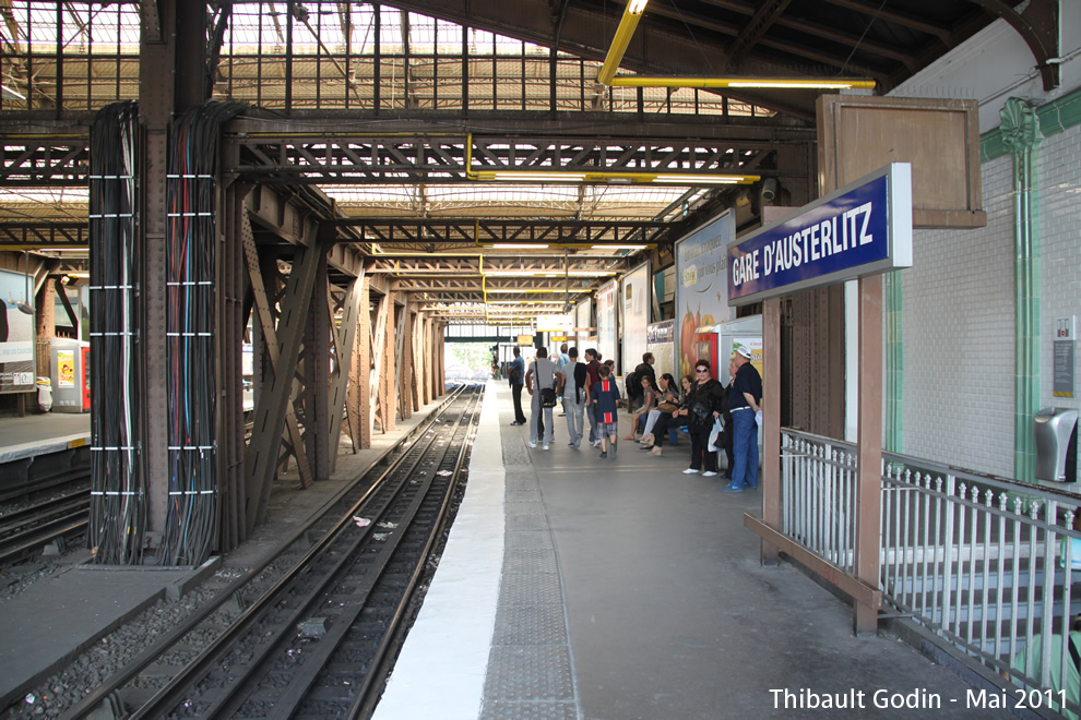 Station Gare d'Austerlitz sur la ligne 5 (RATP) à Paris