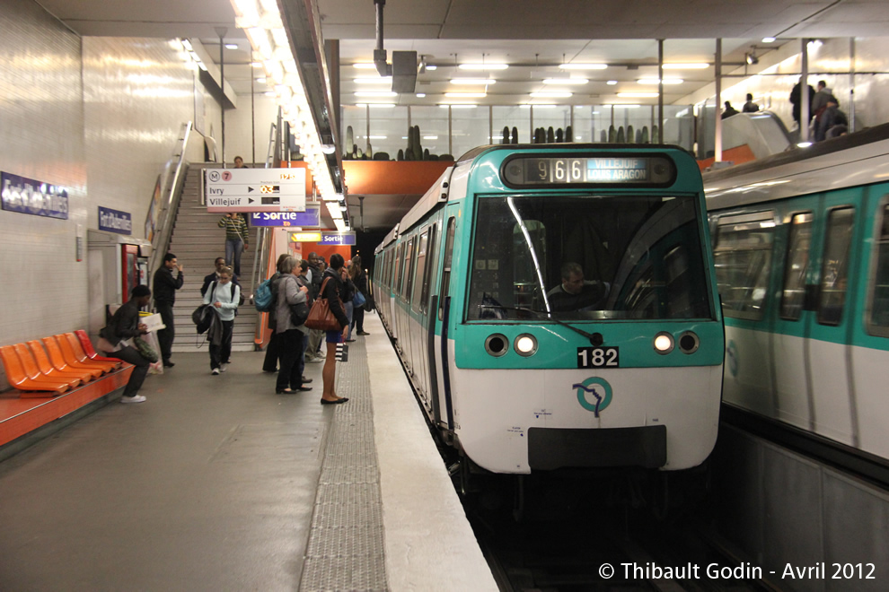 Métro 182 sur la ligne 7 (RATP) à Aubervilliers