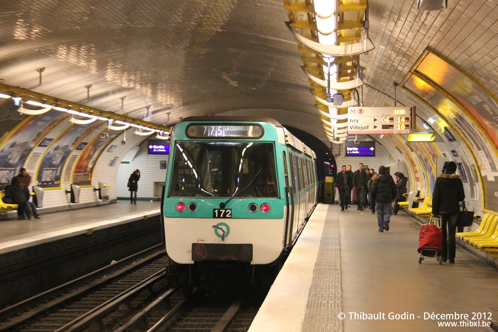 Métro 172 sur la ligne 7 (RATP) à Crimée (Paris)