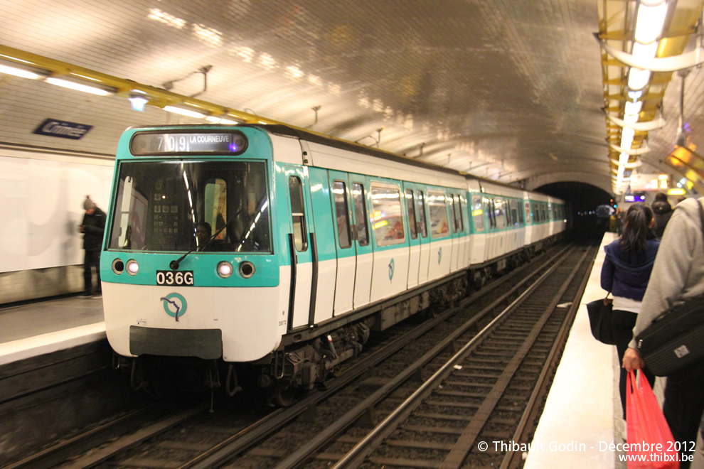 Métro 036G sur la ligne 7 (RATP) à Crimée (Paris)
