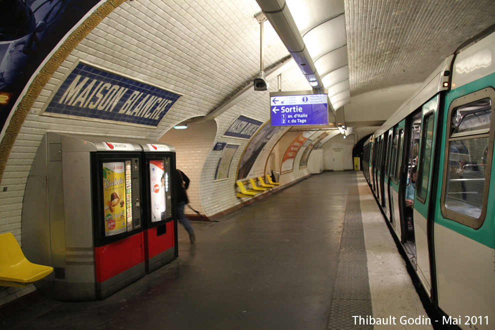 Station Maison Blanche sur la ligne 7 (RATP) à Paris