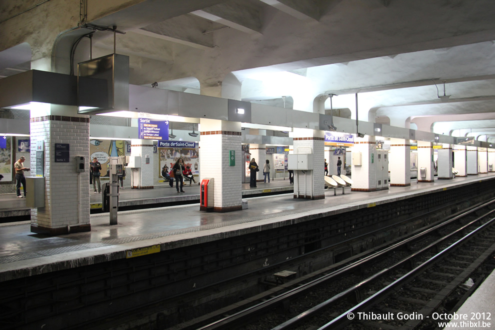 Station Porte de Saint-Cloud sur la ligne 9 (RATP) à Paris