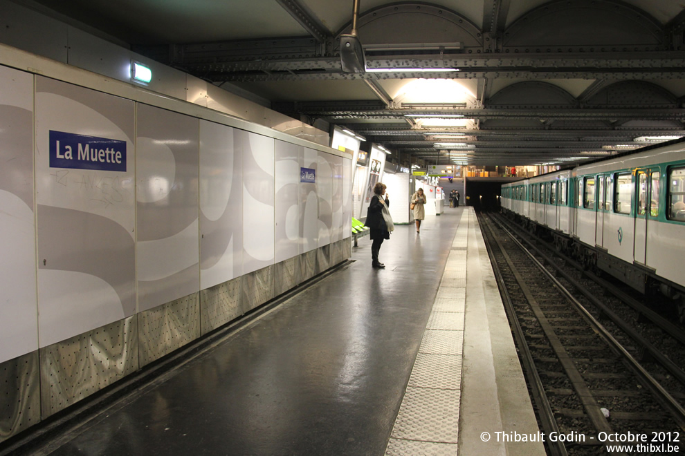 Station La Muette sur la ligne 9 (RATP) à Paris