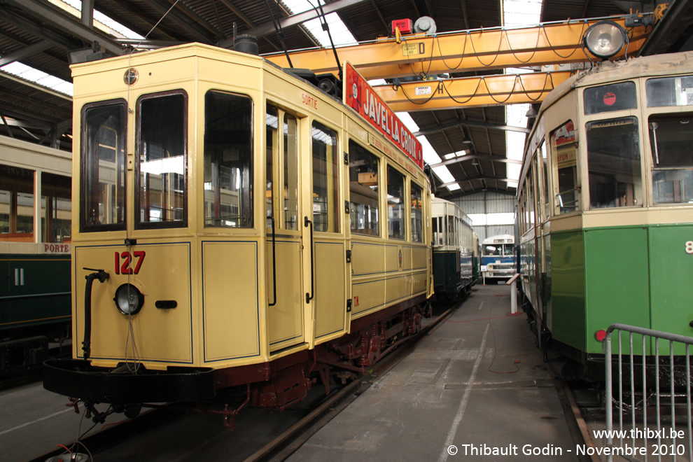 Tram 127 au Musée des transports urbains, interurbains et ruraux (AMTUIR) à Chelles