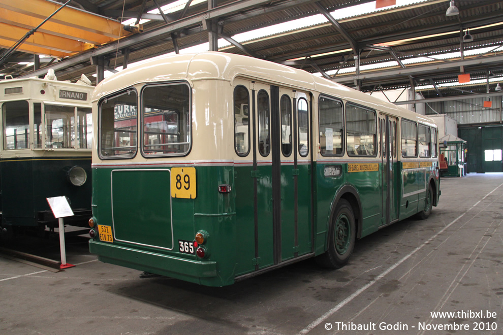 Bus 365 (532 ETV 75) au Musée des transports urbains, interurbains et ruraux (AMTUIR) à Chelles