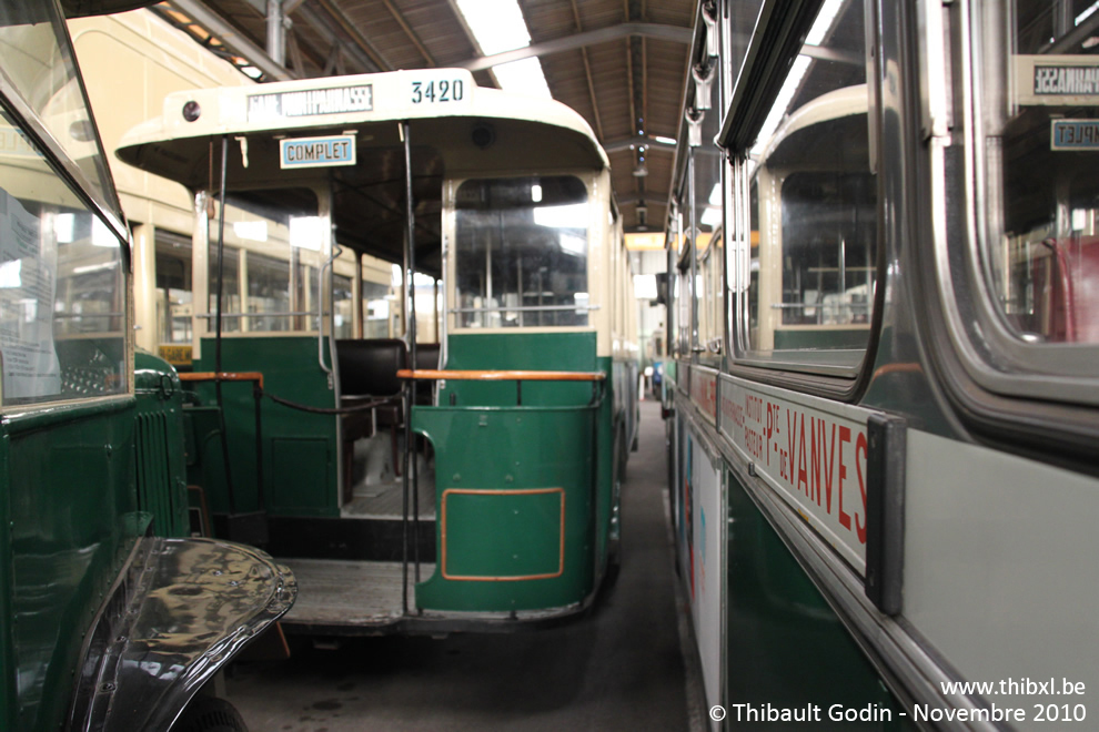 Bus 3420 au Musée des transports urbains, interurbains et ruraux (AMTUIR) à Chelles