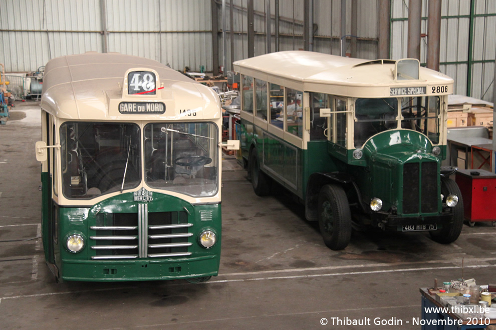 Bus 1496 et 2806 (483 HTB 75) au Musée des transports urbains, interurbains et ruraux (AMTUIR) à Chelles