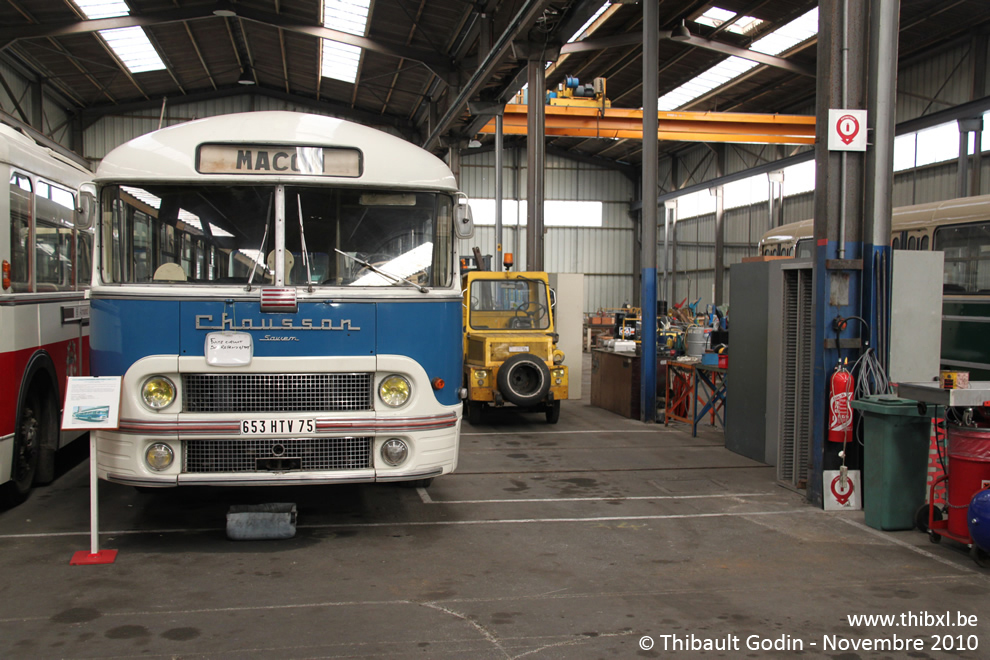 Bus 598 (653 HTV 75) au Musée des transports urbains, interurbains et ruraux (AMTUIR) à Chelles