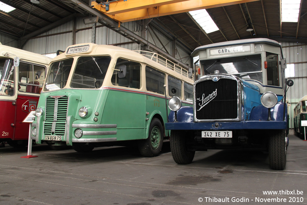 Bus 22 (342 XE 75) et 51 (326 BGH 75) au Musée des transports urbains, interurbains et ruraux (AMTUIR) à Chelles