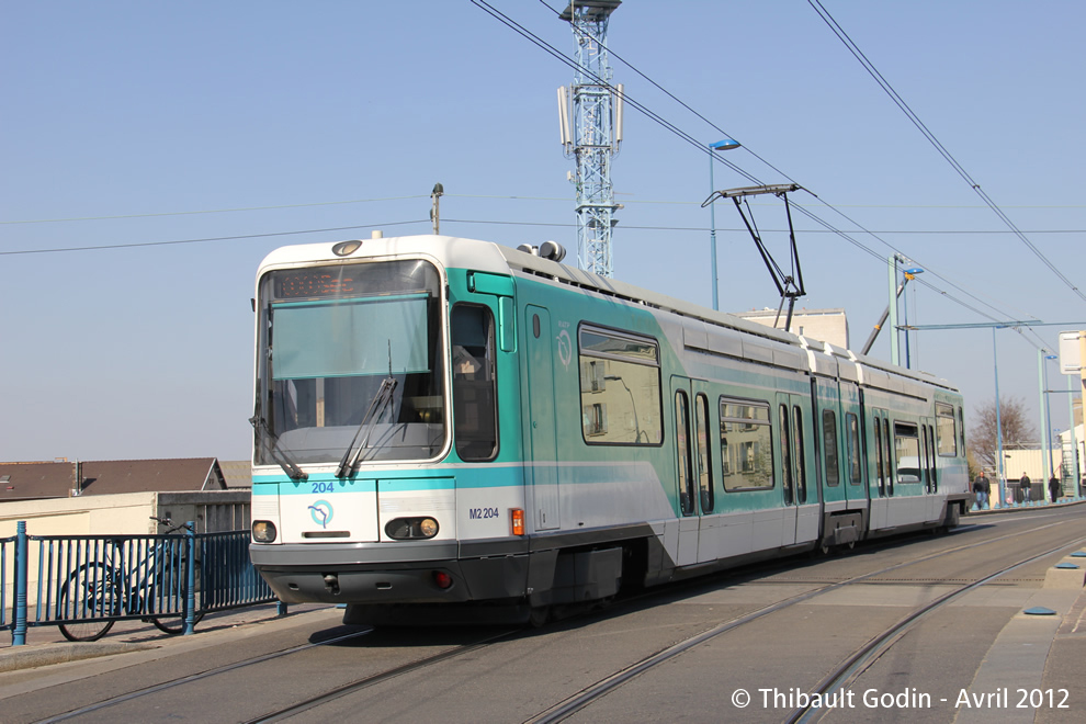 Tram 204 sur la ligne T1 (RATP) à Noisy-le-Sec