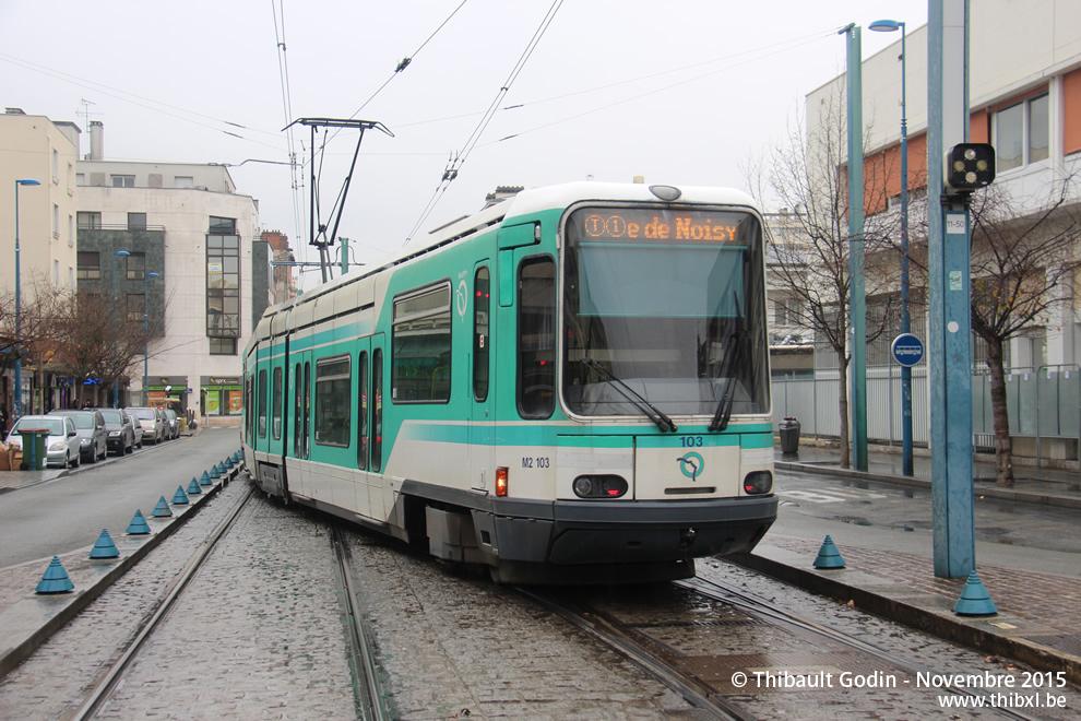 Tram 103 sur la ligne T1 (RATP) à Noisy-le-Sec