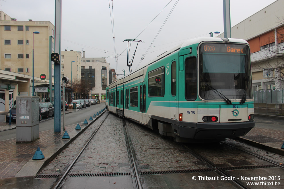 Tram 103 sur la ligne T1 (RATP) à Noisy-le-Sec